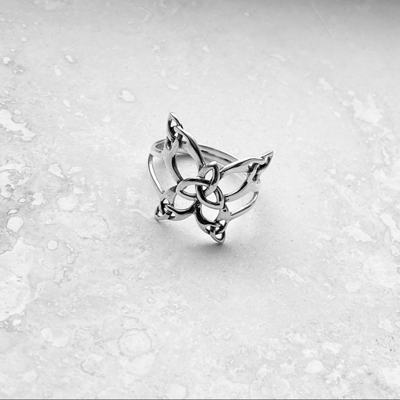 Sterling Silver Thin Celtic Butterfly Ring, Delicate Triquetra Knot Rings - Picture 9 of 12